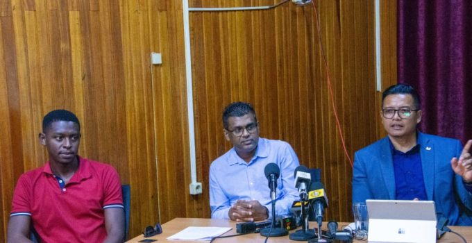 Suriname eerste land ter wereld die koolstofkredieten kan verkopen voor vertraagde ontbossing