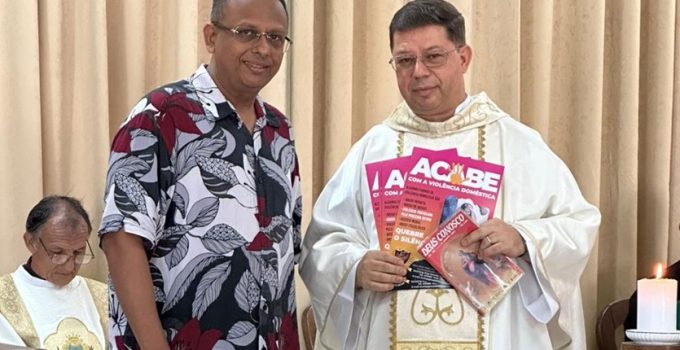 dahoe posters aan braziliaanse gemeenschap parochie