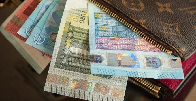 geld euros portemonnee