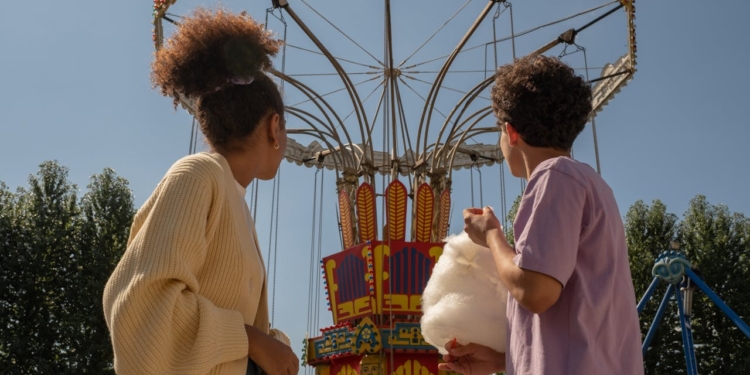 attractiepark uit kinderen koppel stel familie disney