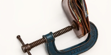 armoede geld portemonnee inflatie