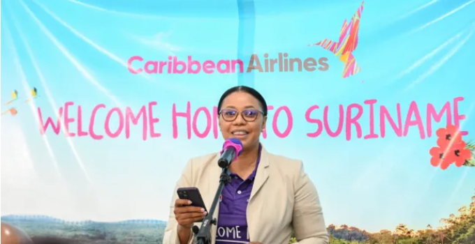 caribbean airlines naar suriname