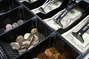 kassa cash geld betalen valuta koers dollar