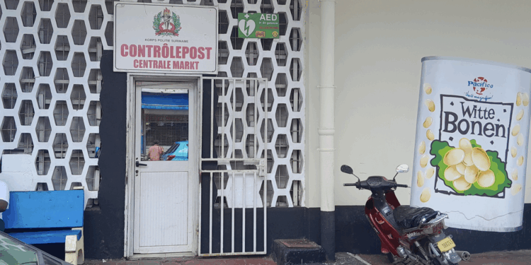 paramaribo suriname centrale markt kps