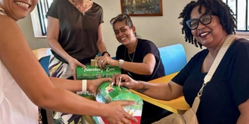 su aid surinaamse rode kruis