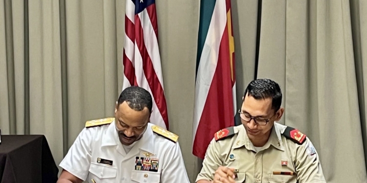 defensie suriname