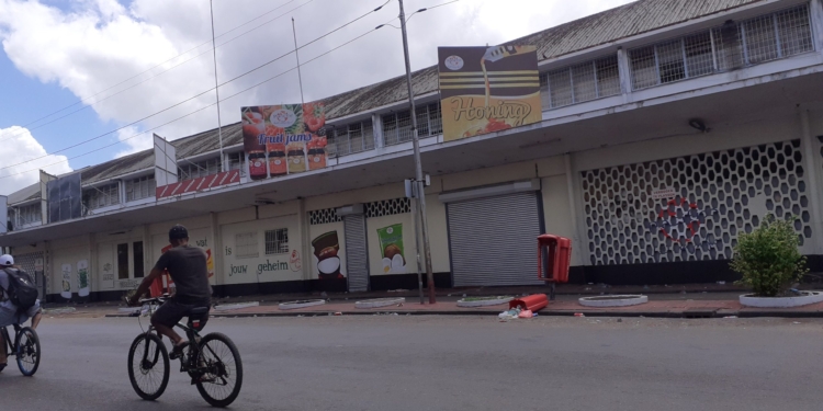 centrale markt paramaribo suriname