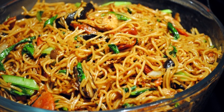 tjauwmin bami