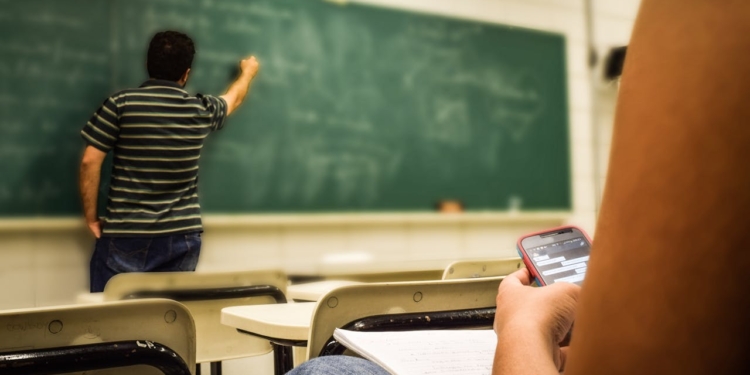 docent leerkracht school leerlin student
