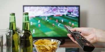 sport gokken voetbal tv televisie bier