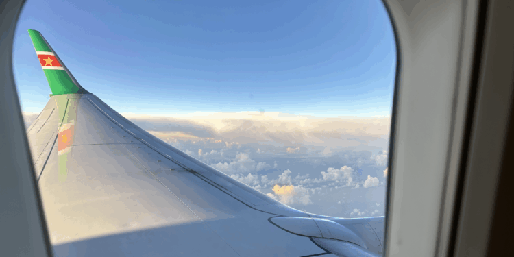 surinam airways slm boeing 737