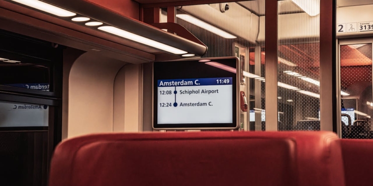 trein amsterdam ns schiphol airport
