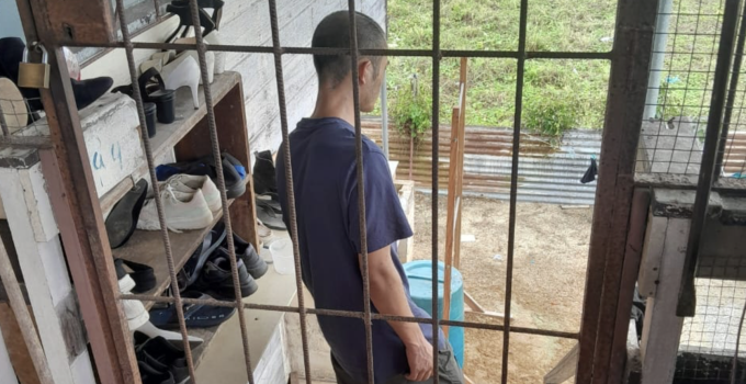 verwarde man indringer paramaribo noord