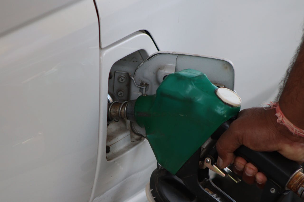 benzine tanken pompstation