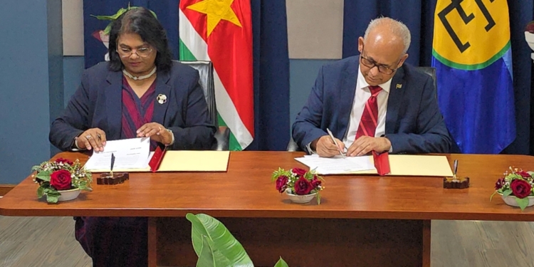 20250526-BIBIS-01-Overdracht-MinBIBIS-aan-MinDef ondertekening