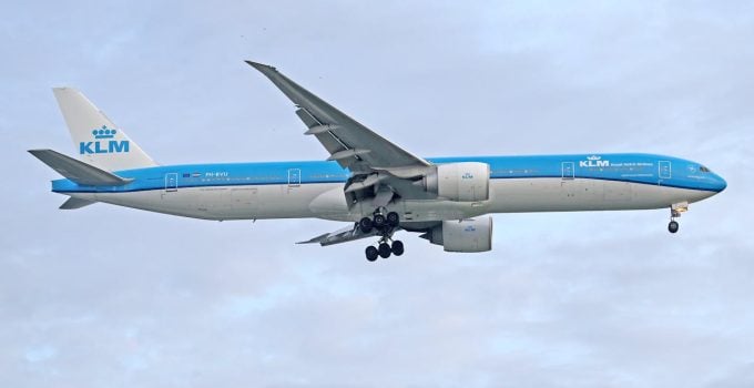 KLM boeing 777