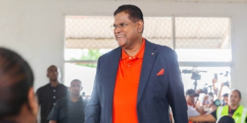 chan santokhi verkiezingen stemmen vhp