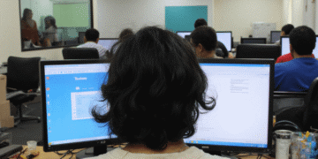 kantoor werk vrouw computer