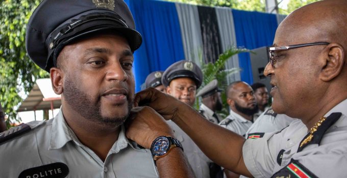 389 politiefunctionarissen bevorderd op Politieacademie