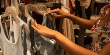 kleding winkel shoppen