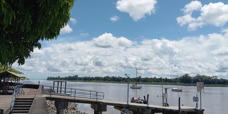 brug suriname water rivier