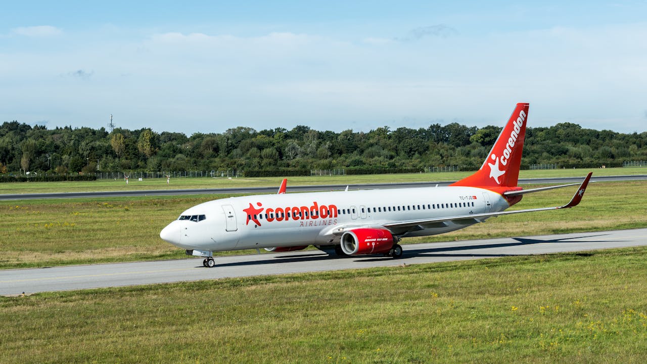 corendon vliegtuig boeing