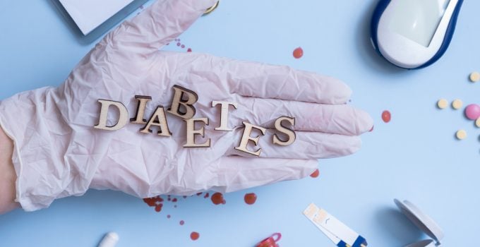 word-diabetes-on-doctor-s-gloved-hand-with-medical-2024-12-23-22-16-01-utc