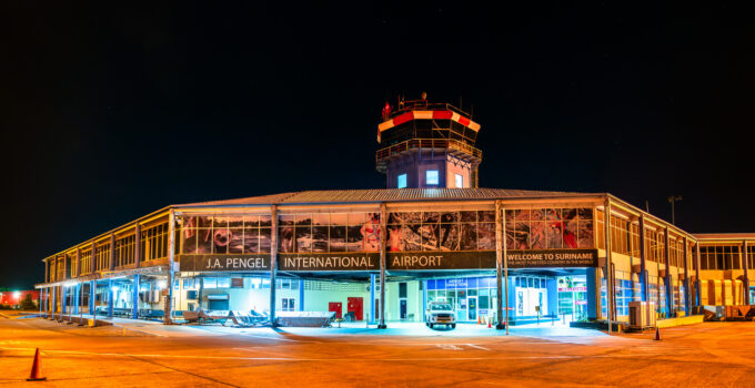 zanderij johan adolf pengel airport