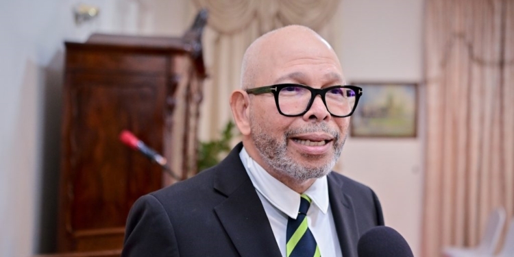 Dirk Currie