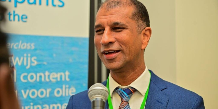 Minister Patrick Brunings van Olie Gas en Milieu 1024x681