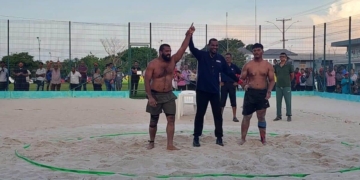 TaarishTomopawiro worstelen nickerie