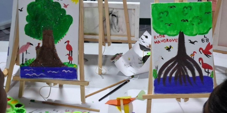 schilderijen over mangrove