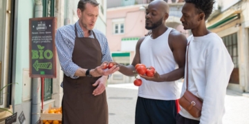 supermarkt winkel europa toerist tomaat