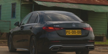 suriname auto mercedes