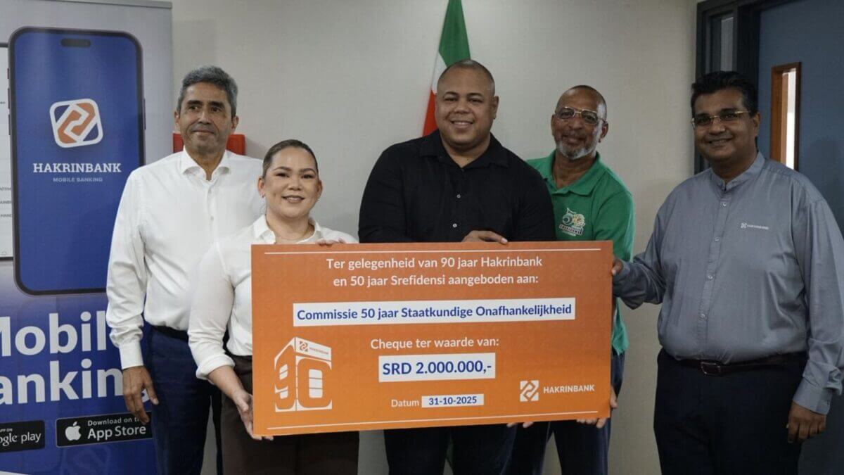 Hakrinbank doneert SRD 2 miljoen voor viering 50 Jaar Staatkundige Onafhankelijkheid