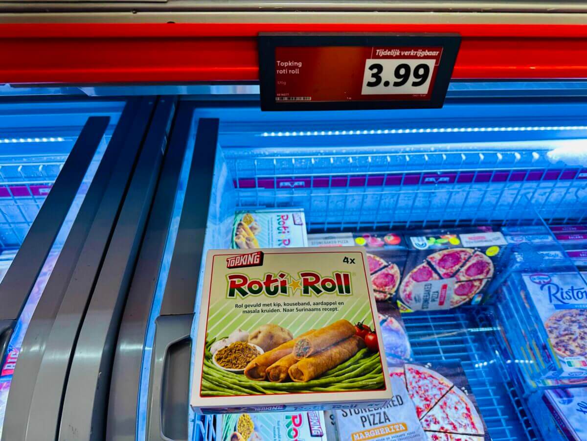 Roti rol van Lidl doet stof opwaaien: ‘lijkt op een loempia, maar is heerlijk’
