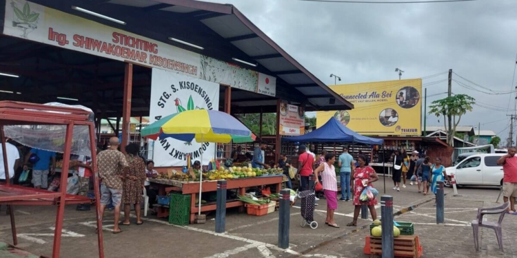 12 ZEKER Zondagse Markt 3 scaled