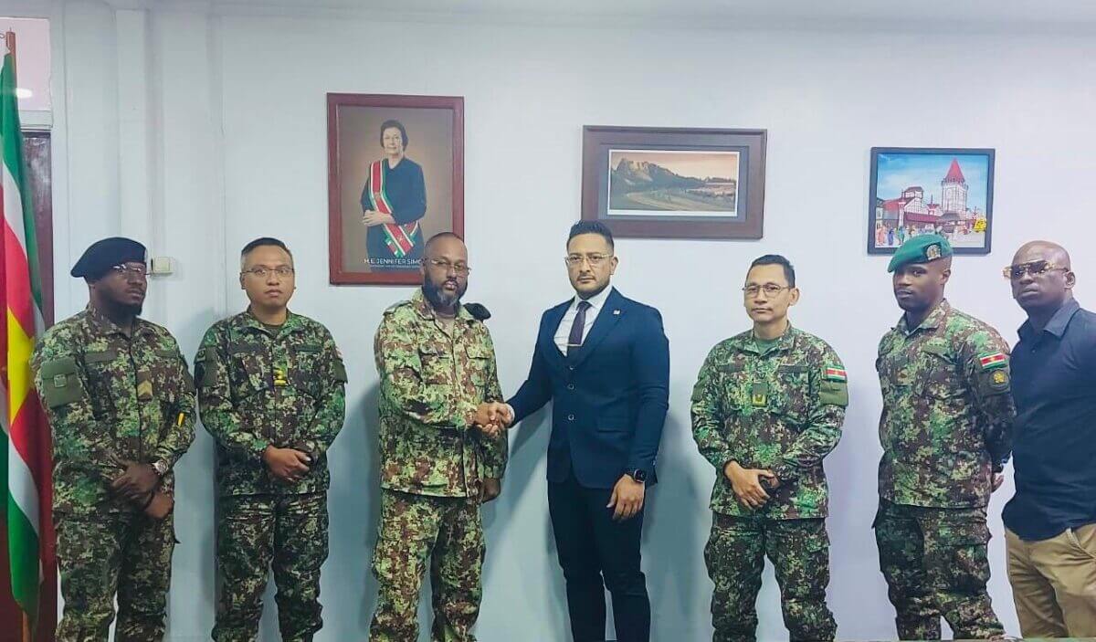 Defensieminister Ramsaran en bestuur VRM zetten zich in voor duurzaam samenwerkingsverband2