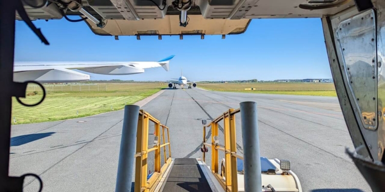 cargo vracht vliegtuig