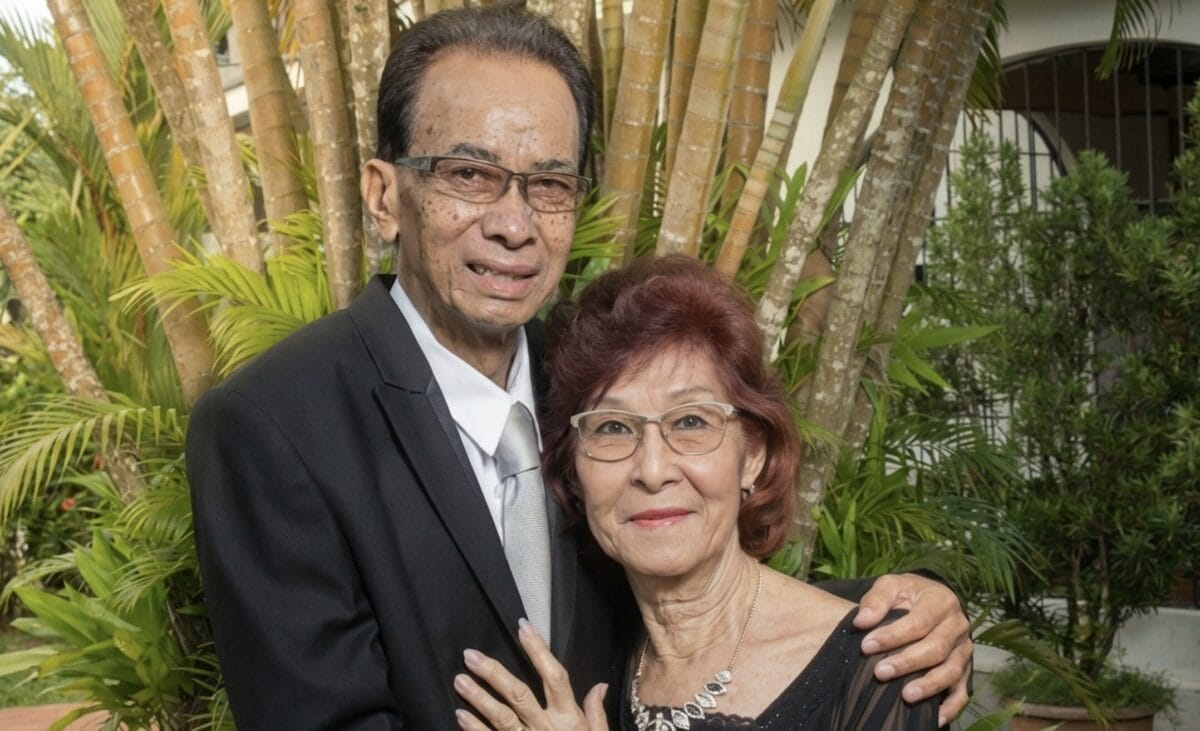 Apostel Eric Tjin Kon Kiem en echtgenote