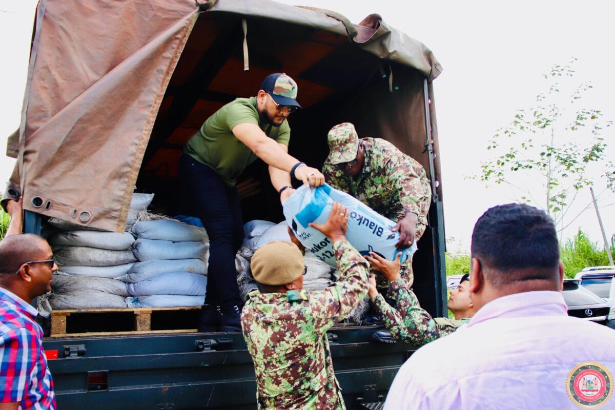 Minister Ramsaran pleegt concrete investeringen in agrarisch bedrijf Defensie1