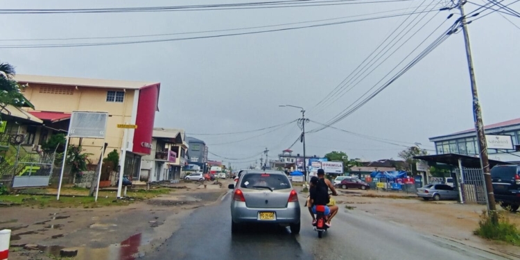 e bike ebike paramaribo scooter brommer verkeer