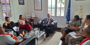 franse ambassadeur inheemsen