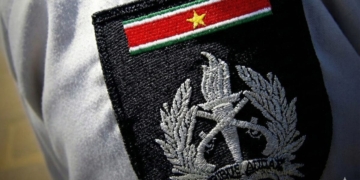 korps politie suriname kps viribux audax agent