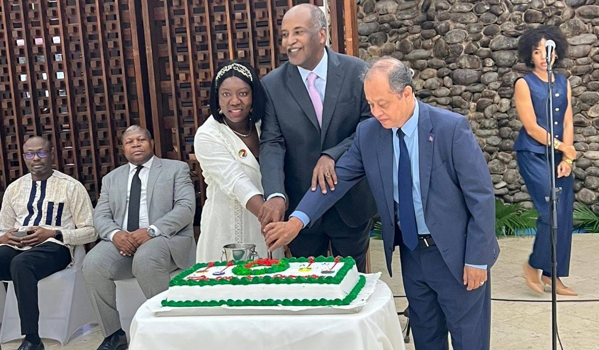 mabas paulus vertrekt