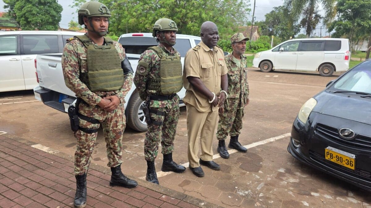 minlitairen crime dc marowijne zuid west