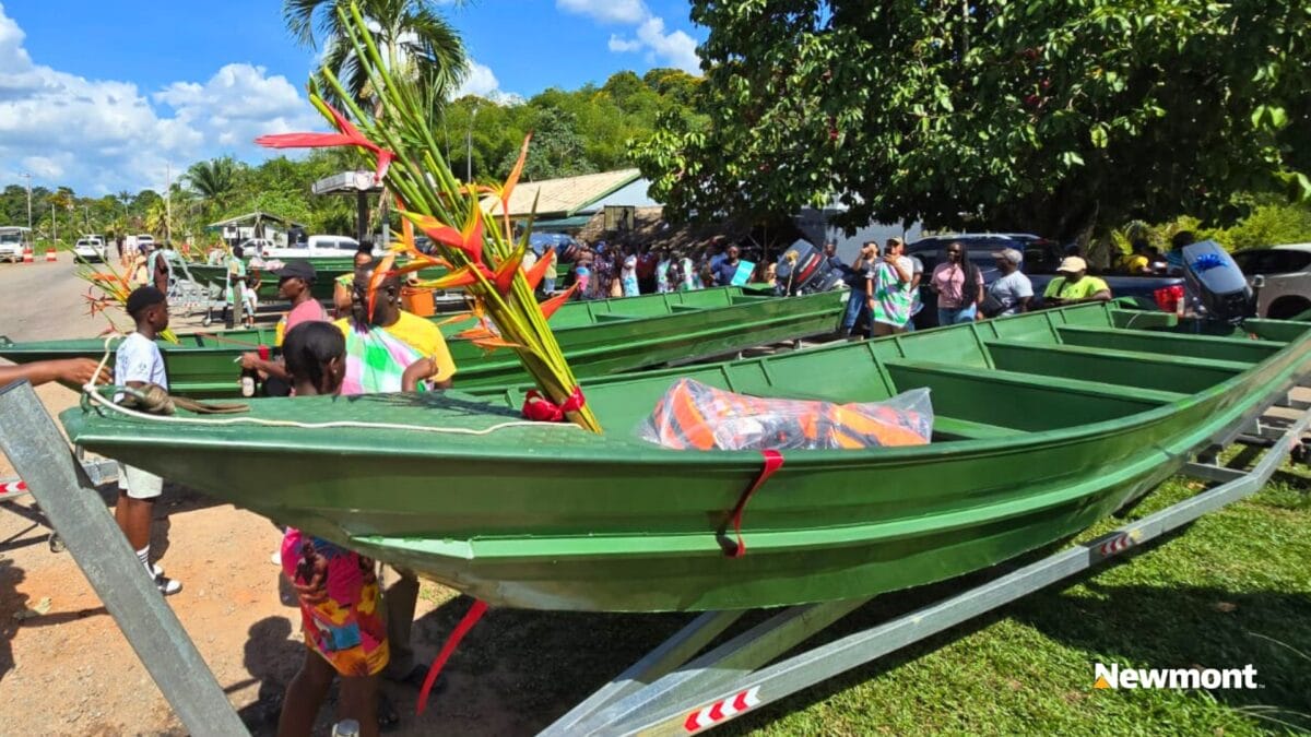 newmont schenkt boten