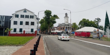 onafhankelijkheidsplein paramaribo suriname