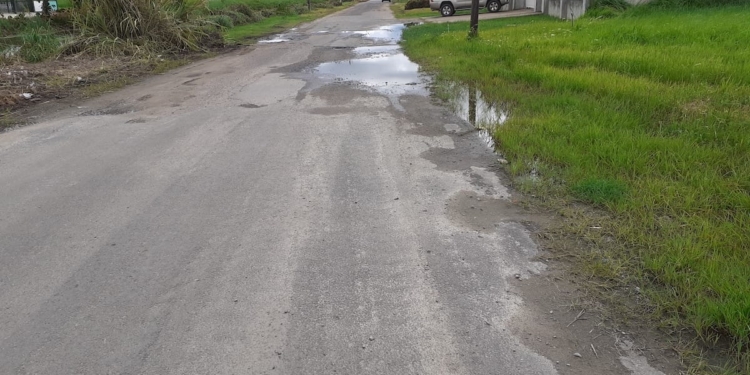 paramaribo buurt troittoir lopen wandelen