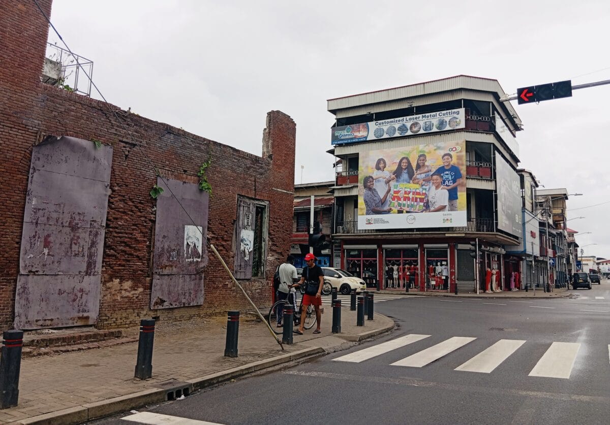 paramaribo suriname gebouw